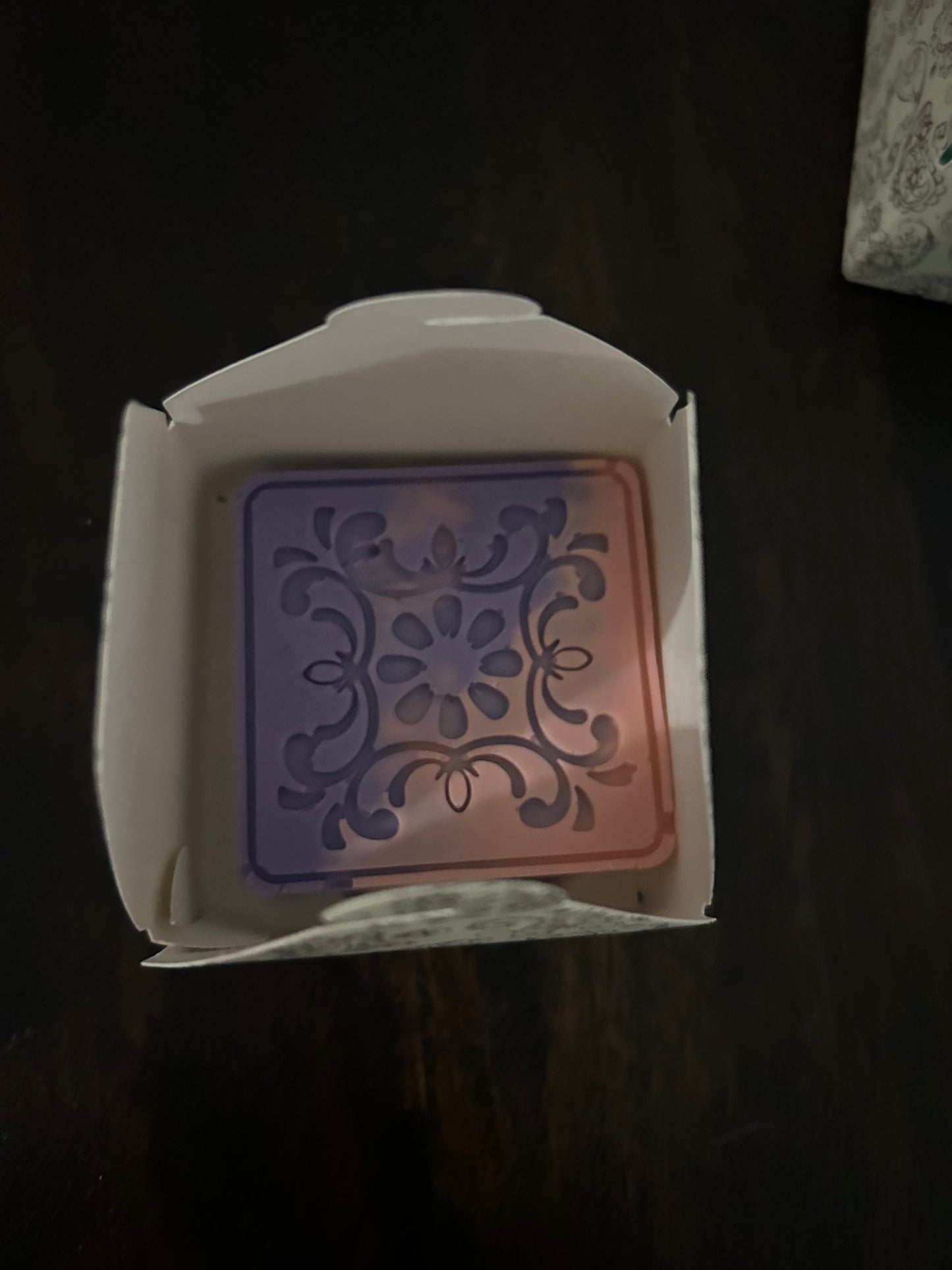 Savon décoré et parfumé